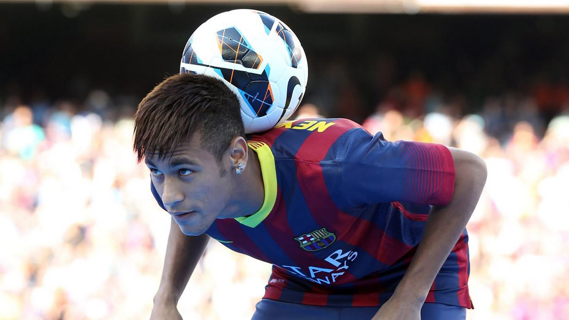 开云体育世界杯-唯有皮亚斯特里,当迈凯伦的橙色风暴碾过威廉姆斯,一位新王在围场加冕